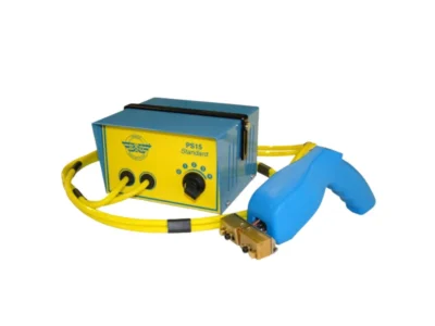 Elektrisk enhet med kablar och handtag